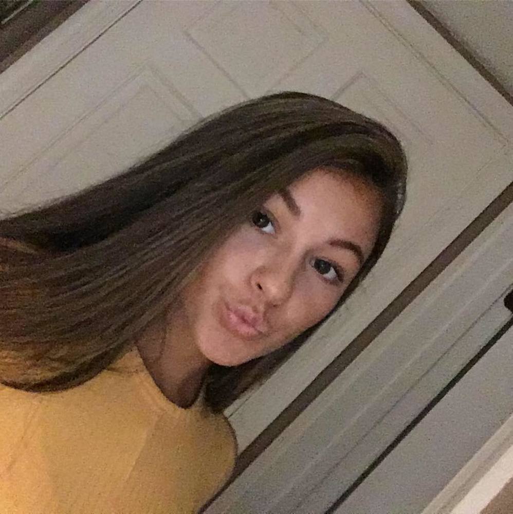 Meet your Posher, Alanis